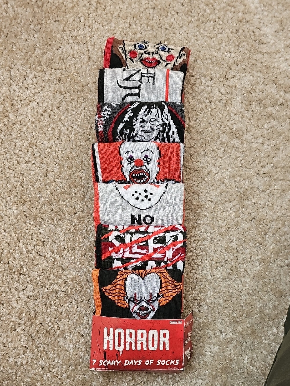Horror Movie 7 Pair CREW SOCKS Adult Bioworld Elm Street Annabelle Halloween J31